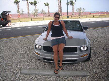 Toni Gonzalez Photo 15