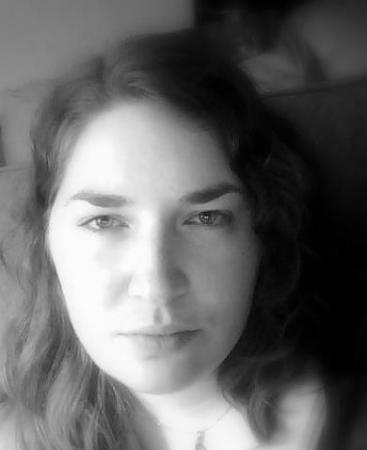 Amy Parker Photo 45
