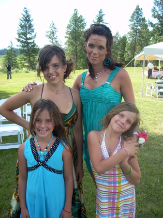 Kristy Bixler Photo 3