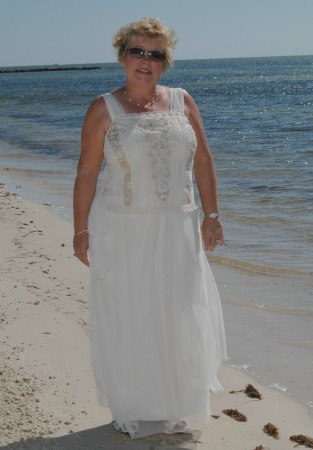 Gladys Jones Photo 11