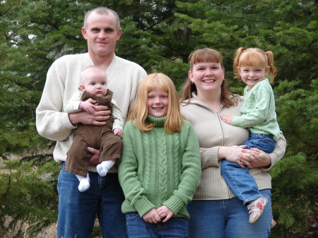 Lindsay Williams Photo 27