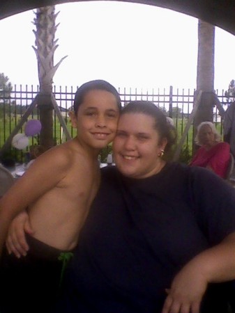 Christina Hernandez Photo 32