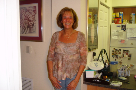 Amy Isaacs Photo 4