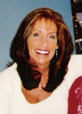 Linda Stevens Photo 34