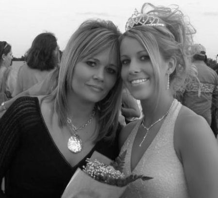 Kelly Kinnibrugh Photo 2