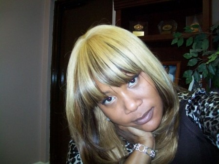 Tracey Perry Photo 14