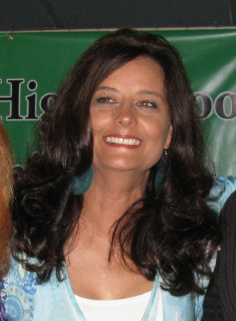 Janet Gardiner Photo 7