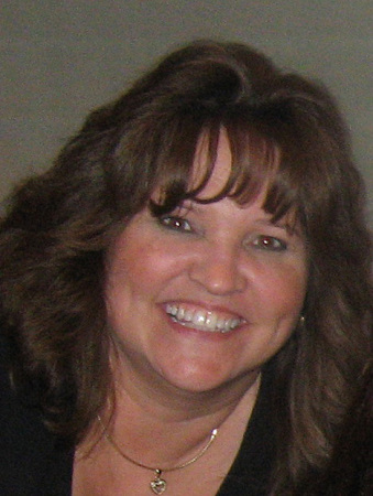 Donna Hand Photo 5
