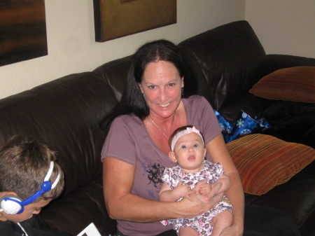 Vicki Raymond Photo 4