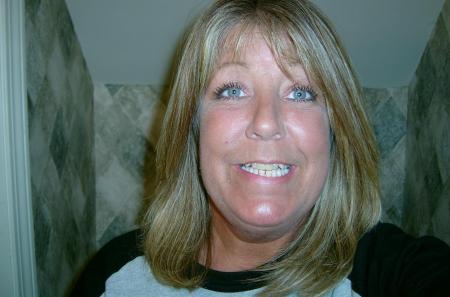 Jackie Roberts Photo 33