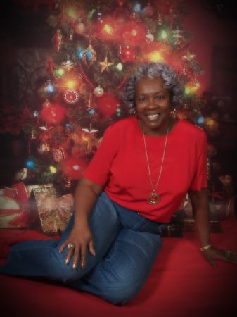 Gloria Ayers Photo 16