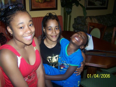 Lasonia Williams Photo 9