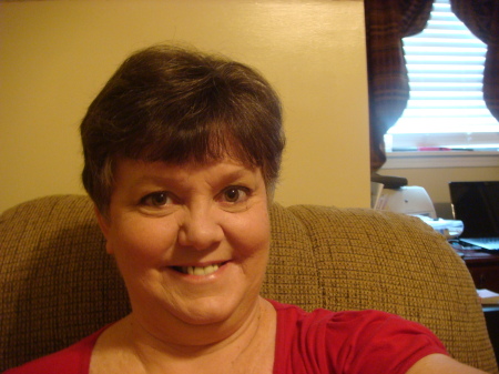 Vicki Crew Photo 4