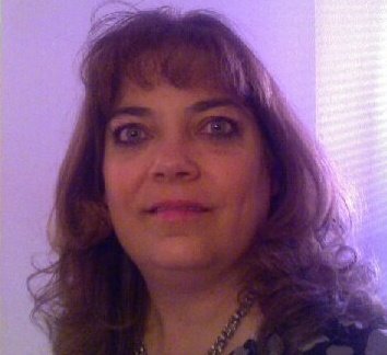 Claudia Saunders Photo 7