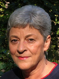 Darlene Green Photo 25