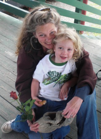 Catherine Hendrix Photo 15