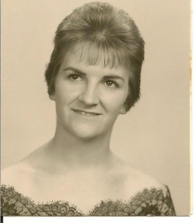 Teddy Armstrong Photo 2