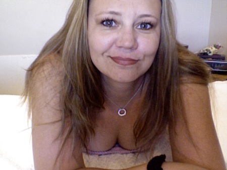 Danielle Locke Photo 31