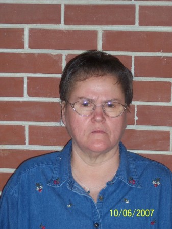 Lucy Floyd Photo 13