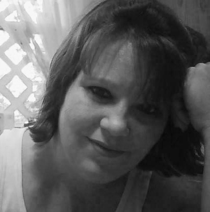 Sarah Williams Photo 31