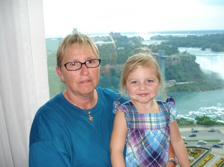 Renee Wolfe Photo 4