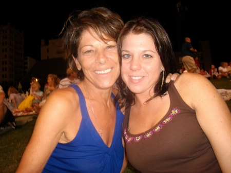 Betty Matthews Photo 26