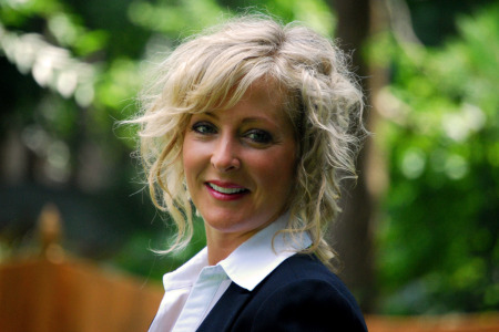 Rachel Thatcher Photo 11