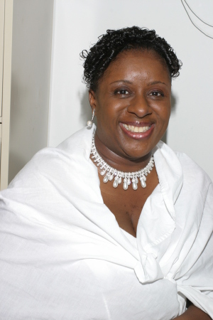 Roberta Davis Photo 19