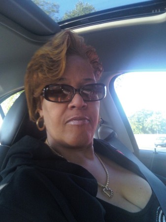 Renee Hollis Photo 28