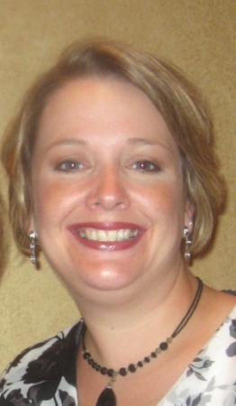 Laura Larson Photo 24