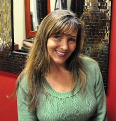 Lori Luke Photo 4