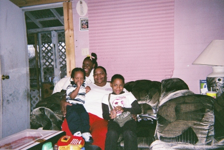 Delores Thomas Photo 22