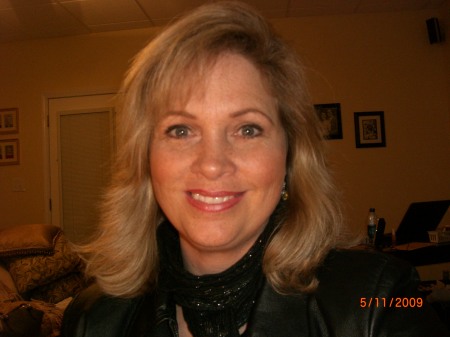 Amy Hacker Photo 15
