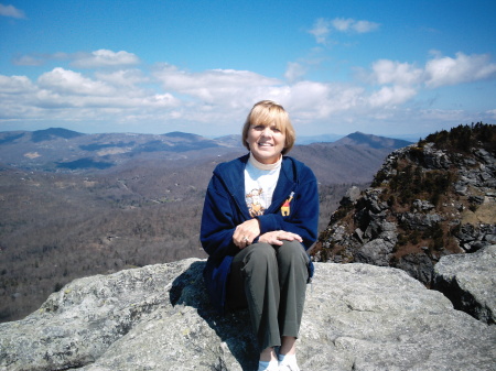Elizabeth Brownlee Photo 20