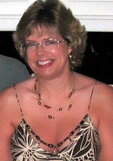 Rachel Evans Photo 17