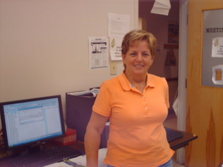 Linda Holt Photo 24