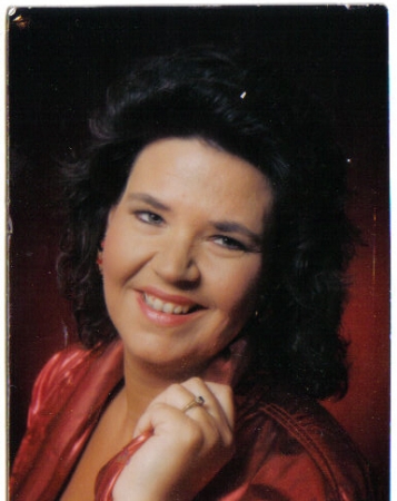 Robin Matthews Photo 22