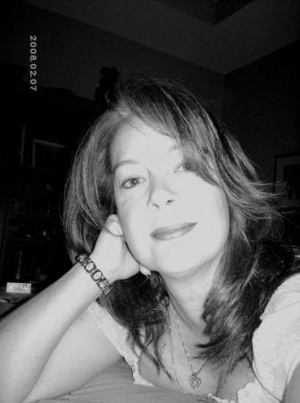 Julie White Photo 15