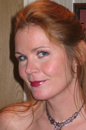 Clare Rooney Photo 13