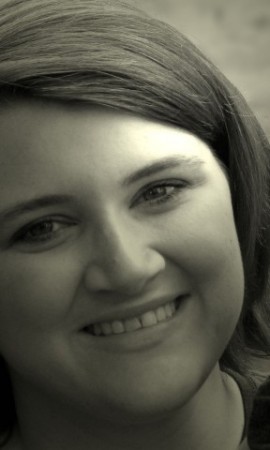 Tara Burnett Photo 5