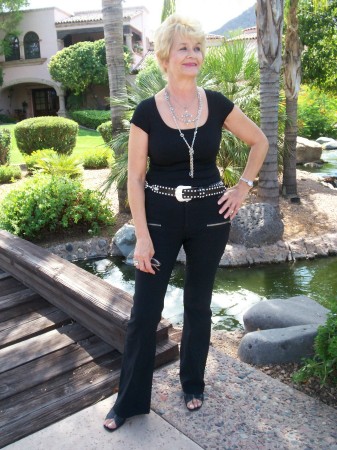 Louise Thorpe Photo 8