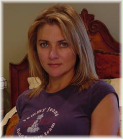 Michelle Faulkner Photo 38
