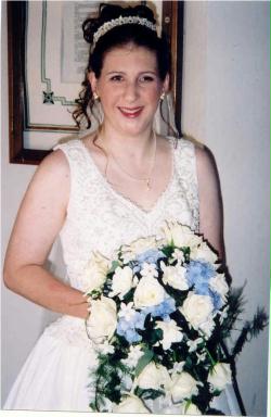 Rebecca Groves Photo 24
