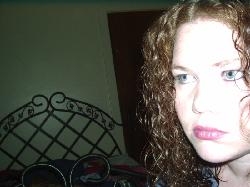 Elizabeth Snell Photo 5