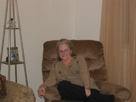 Frances Ward Photo 20